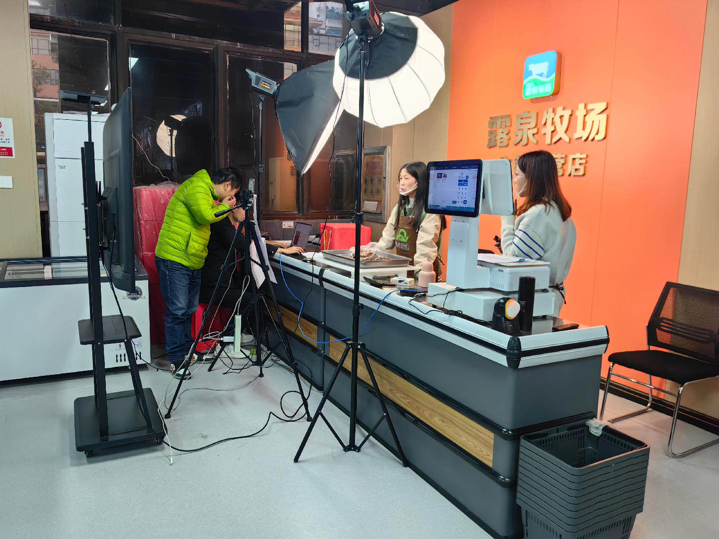 巩义 “家门口”就业服务站让居民就业“零距离”
